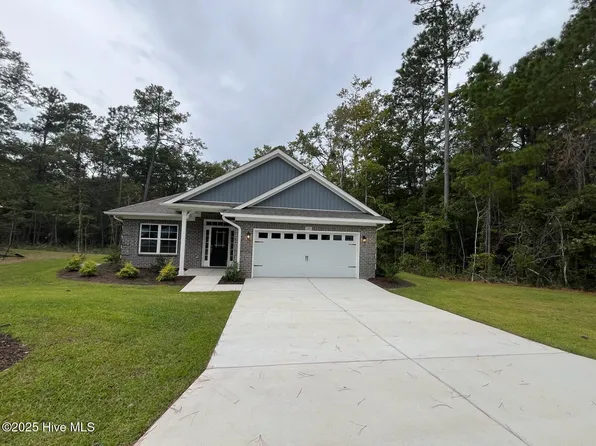 1207 Mandevilla Drive SE, Bolivia, NC 28422