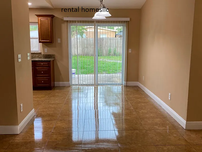 141 Clyde Ave #141 — Photo 7