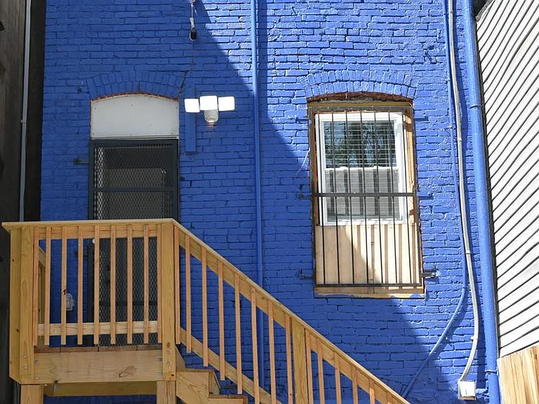 2225 W Baltimore St — Photo 45