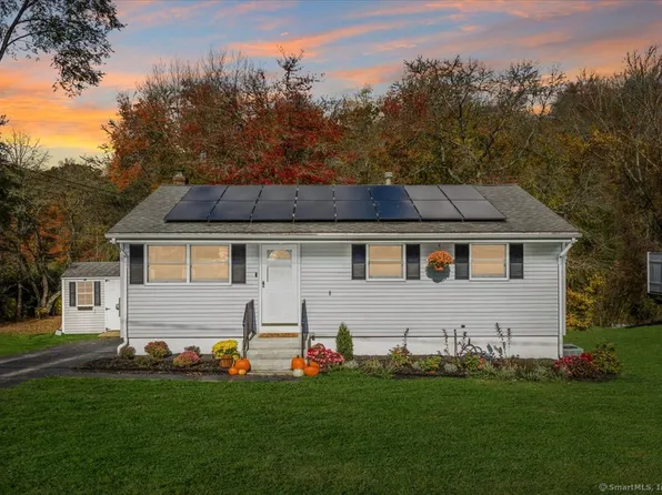 35 Shawondassee Drive, Stonington, CT 06378