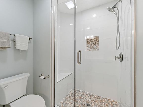 5th image of 2235 Orchard Pl