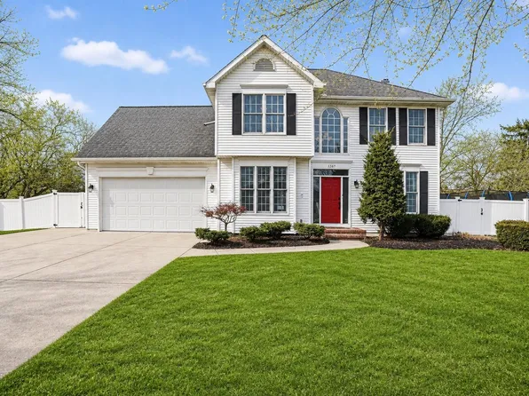 1267 Jodie Lynn Ln, Essexville, MI 48732