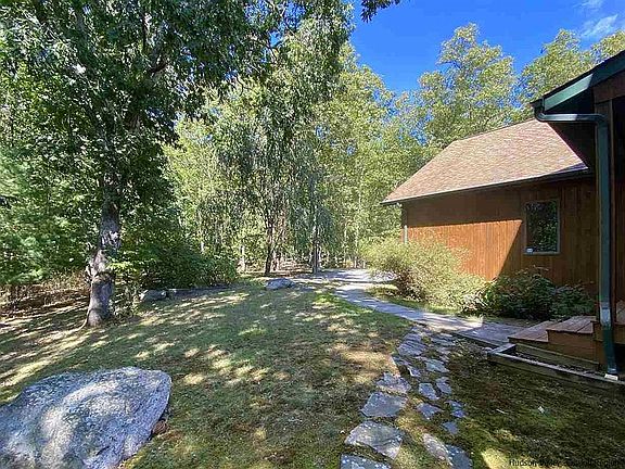 4th image of 4 Marron Ln