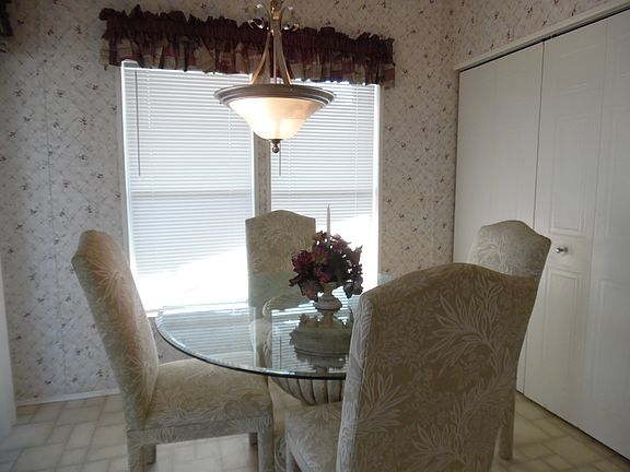 3rd image of 715 Skyview St #352