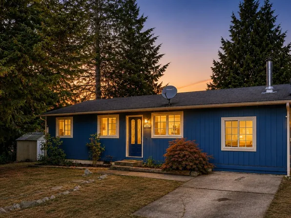 1447 Christine Lane, Camano Island, WA 98282