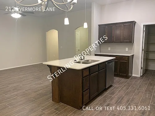 212 Evermore Ln — Photo 5