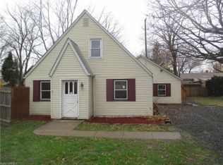 165 Sycamore Dr, Painesville, OH 44077