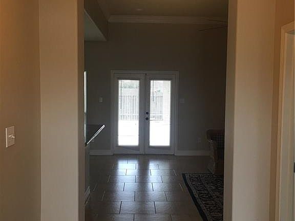 4th image of 15221 Barataria Dr