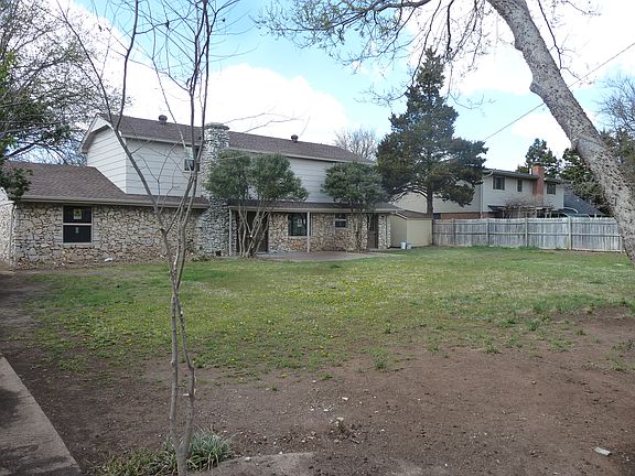 3rd image of 3504 Baird Dr