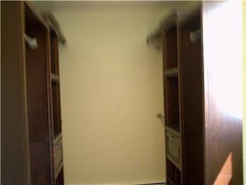 5th image of 3105 Noble Ave