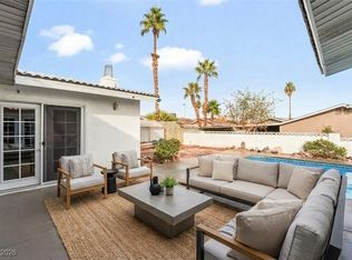 3040 Liberty Cir N, Las Vegas, NV 89121