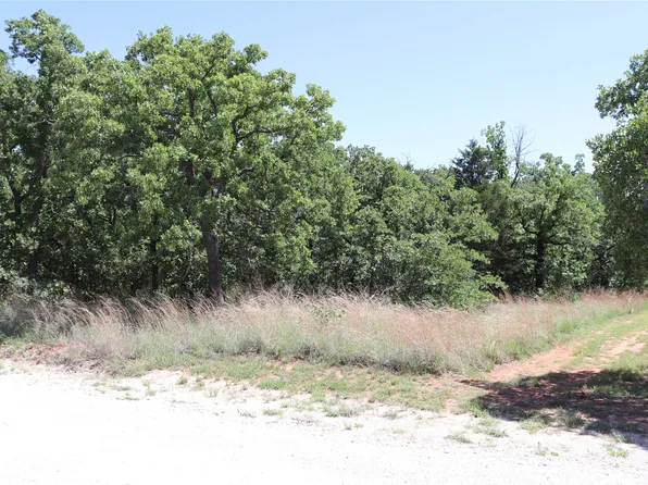 169 Rivercrest Dr, Nocona, TX 76255