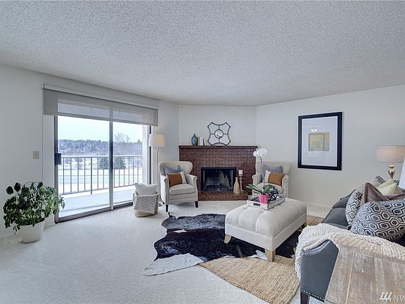 3rd image of 23301 Lakeview Dr