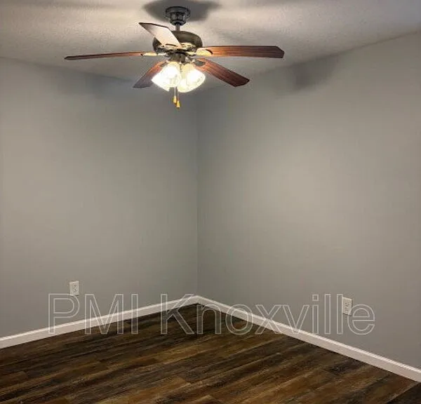 4136 Larigo Dr — Photo 30