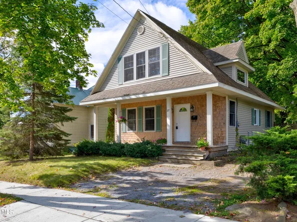 27 Haskell Avenue, Glens Falls, NY 12801