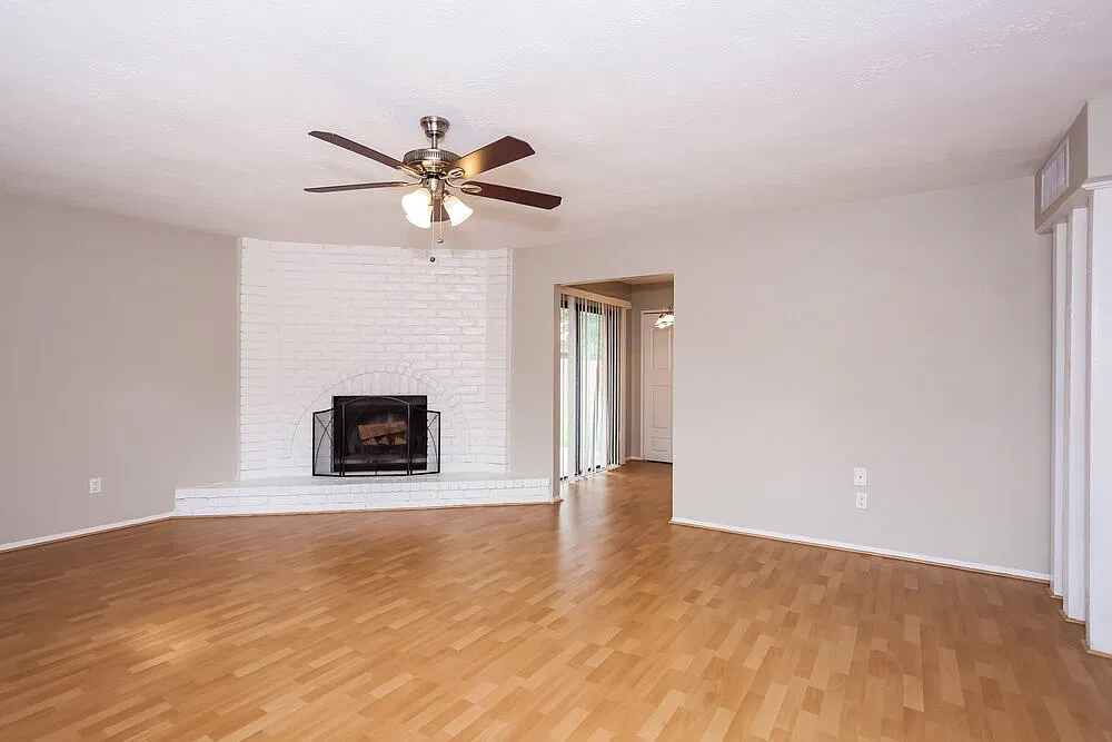 3 bed, 2.0 bath, 1380 sqft, $1,770 — Photo 3