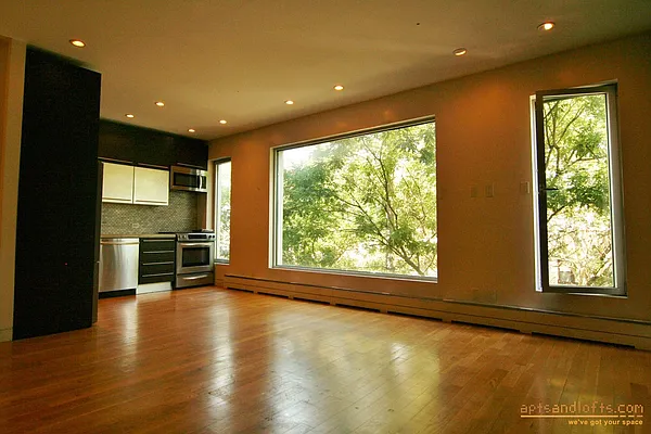 Rented by aptsandlofts.com | media 12