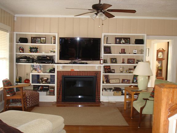 2nd image of 2515 Willing Ave