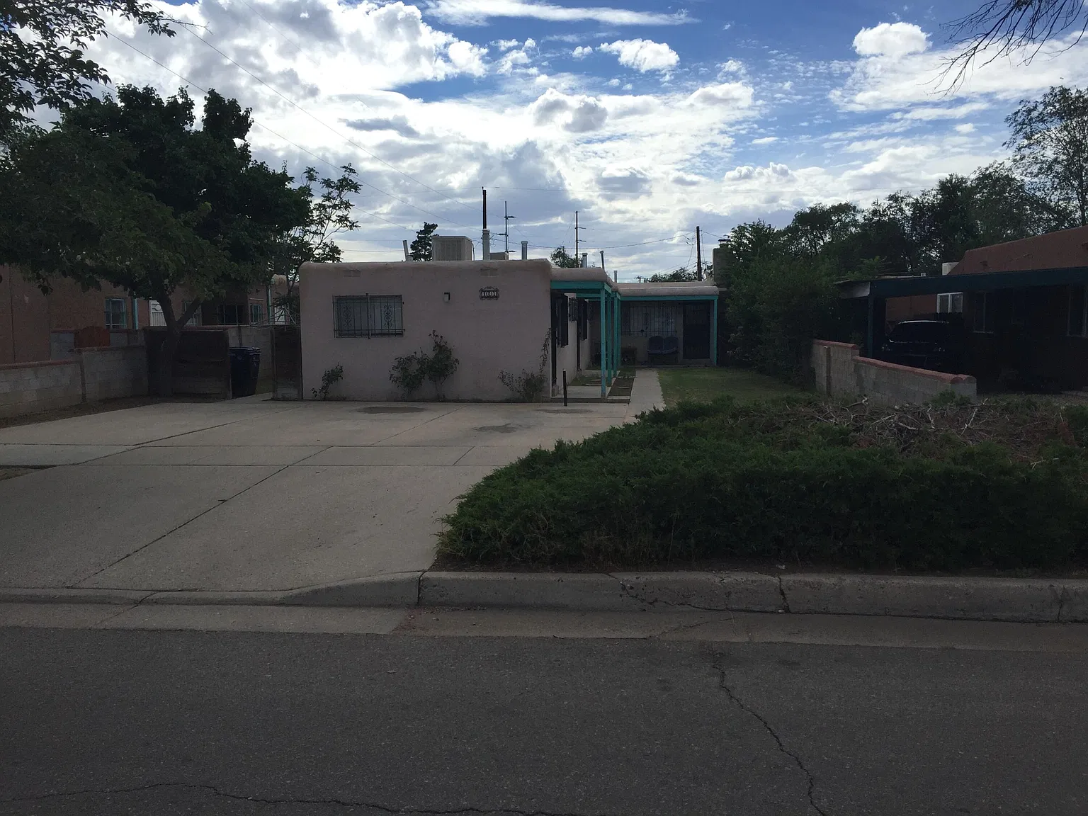 1 bed, 1.0 bath, 200 sqft, $850 — Photo 2