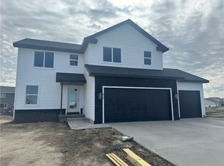 675 NW Prairie Rose Ln, Waukee, IA 50263