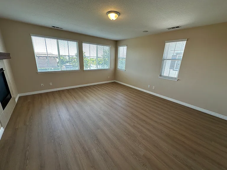 12781 Wine Cellar Ct — Photo 29