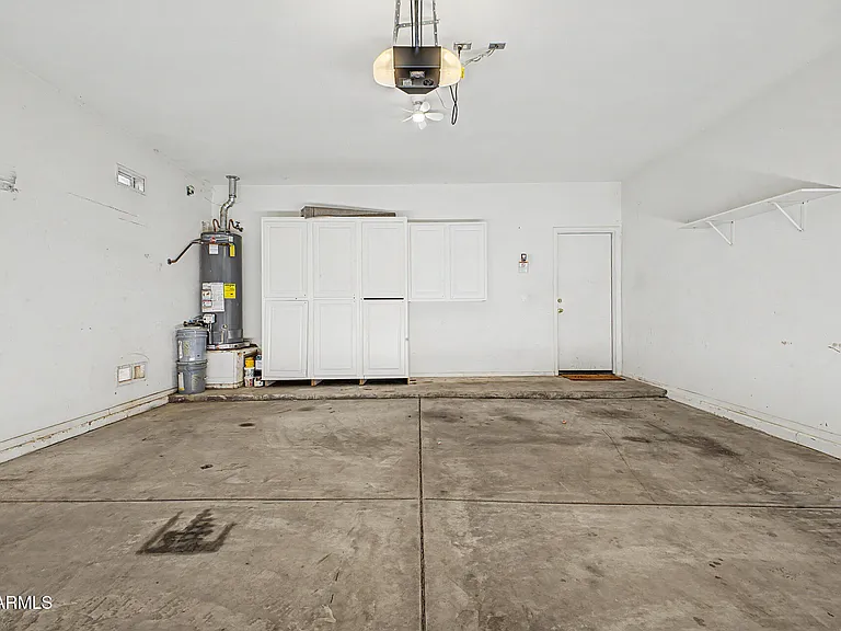 6622 W Golden Ln — Photo 34