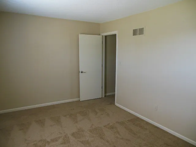 633 NE English Manor Dr #A — Photo 12