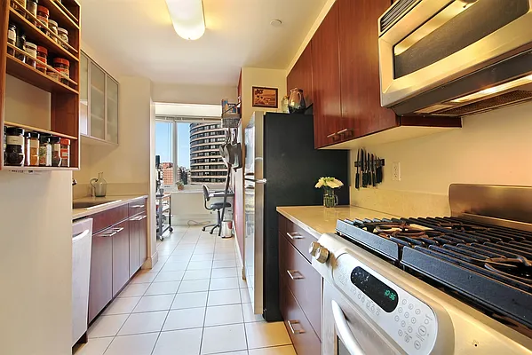 Sold by Corcoran | media 2