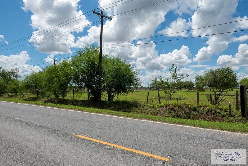 1st image of 33442 Landrum Rd