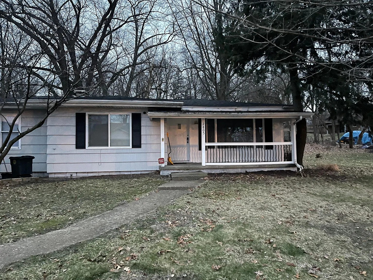 2805 W Ewing Ave photo 1