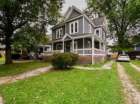 2nd image of 724/726 Amherst Rd NE