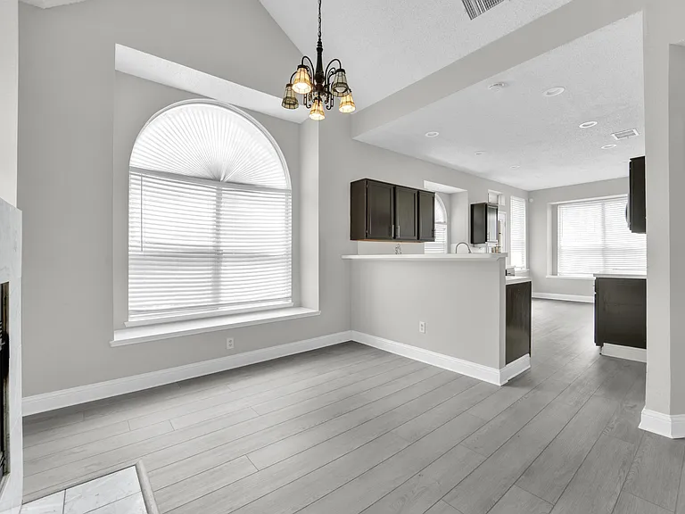 1410 Post Oak Dr — Photo 7
