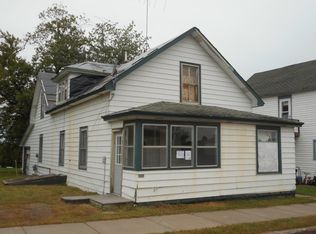 207 S Oak St, Grantsburg, WI 54840