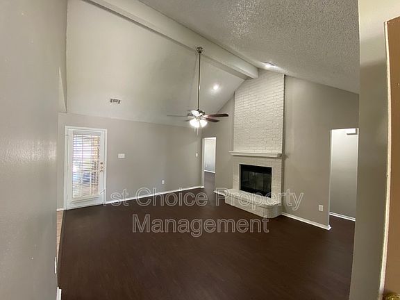3rd image of 457 Little Valley Ct