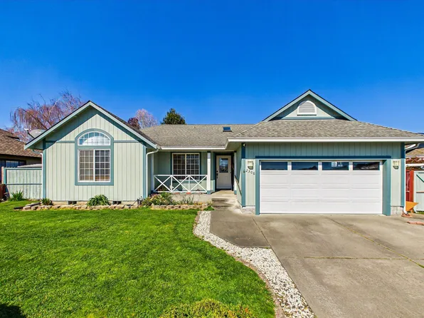 2306 Shamrock Dr, Fortuna, CA 95540