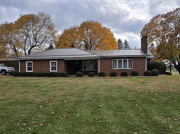 854 N Washington Rd, Petrolia, PA 16050