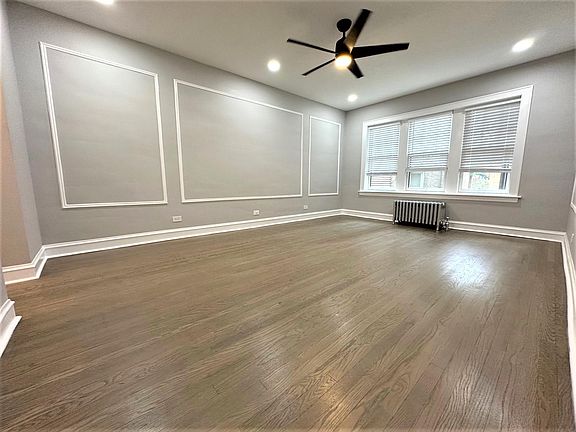 3rd image of 1352 W Carmen Ave APT 1N