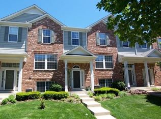 2465 Emily Ln, Elgin, IL 60124