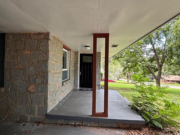 5th image of 1720 Morninghill Dr