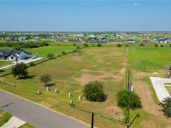 23113 Oak Knoll Dr, Edcouch, TX 78538