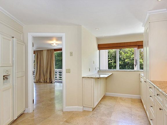 5th image of 130 Sunrise Ave #3120