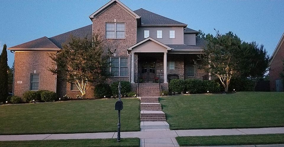 1st image of 125 Waterchase Dr