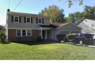 47 Greentree Rd, Marlton, NJ 08053
