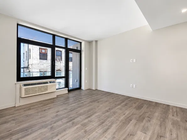114 Mulberry Street image 1 of 5