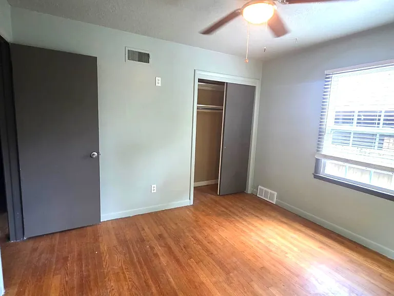 4909 N Pate Ave — Photo 13