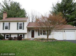 5313 Hampton Forest Way, Fairfax, VA 22030