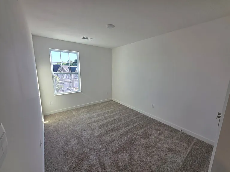 1806 Canterbury Dr — Photo 18