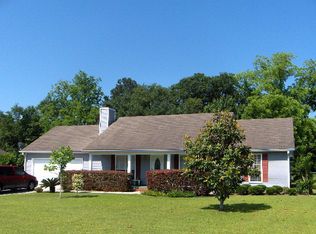 3883 Stratford Cir, Valdosta, GA 31605 | MLS #135711 | Zillow