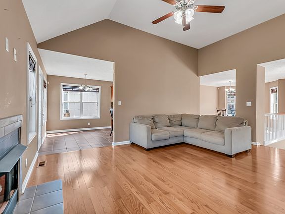 3rd image of 1388 Mutual Dr