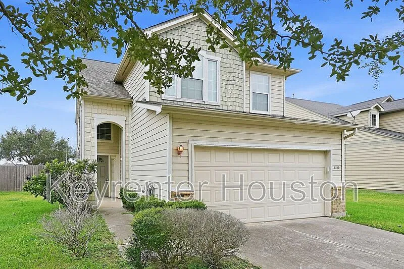 3 bed, 2.5 bath, 1946 sqft, $1,800 — Photo 2